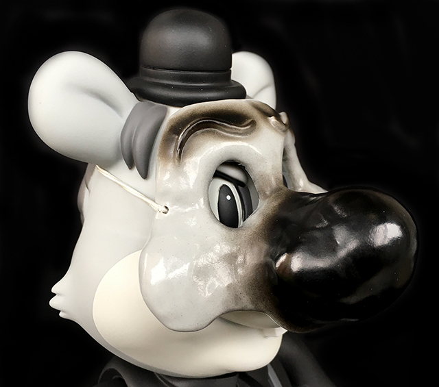 Frank Kozik x BlackBook Toy:A Clockwork Carrot Dim 11インチフィギュア Grayscale Edition