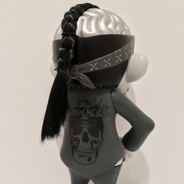 Suicidal Tendencies x BlackBook Toy(スイサイダル・テンデンシーズ) SKUM-kun 10インチフィギュア Mono edition