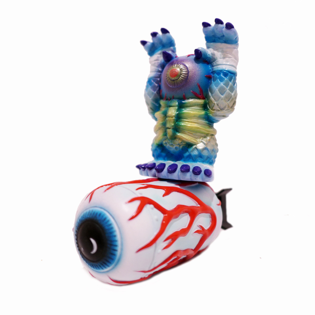 MISHKA x Lamour Supreme:Yeti KONG, Ghost Beast finger puppet micro run paninted by BBT